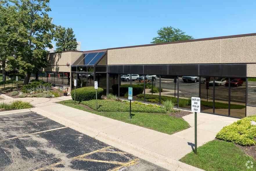 1161 Lake Cook Rd, Deerfield, IL for sale - Building Photo - Image 2 of 6