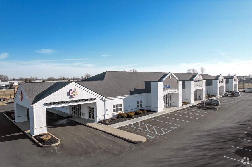 508 E State Road 32, Westfield, IN à louer - Photo du bâtiment - Image 2 de 10