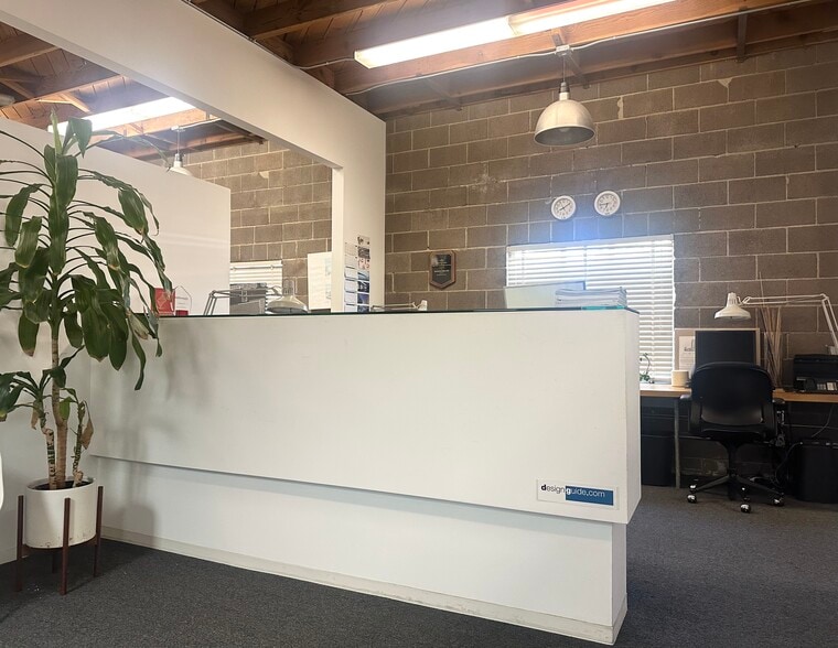 5625-5633 Hollywood Blvd, Hollywood, CA for lease - Building Photo - Image 3 of 10