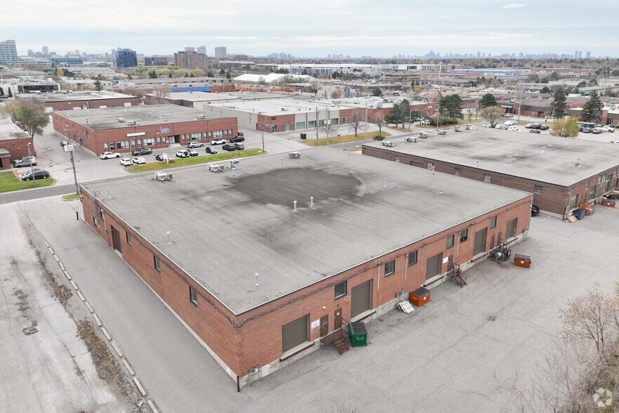 160 Don Park Rd, Markham, ON for lease - Building Photo - Image 2 of 3