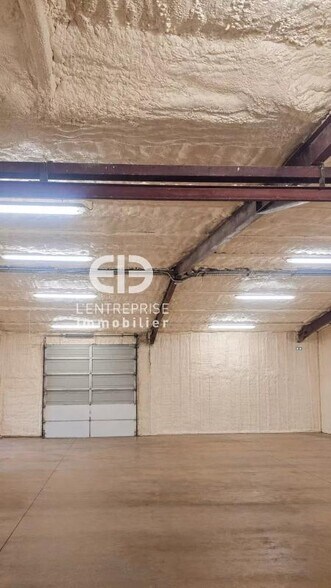 Industrial in Carros for lease - Interior Photo - Image 3 of 8