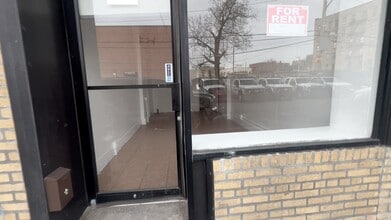 200 W 236th St, Bronx, NY à louer - Vidéo sur l’inscription commerciale