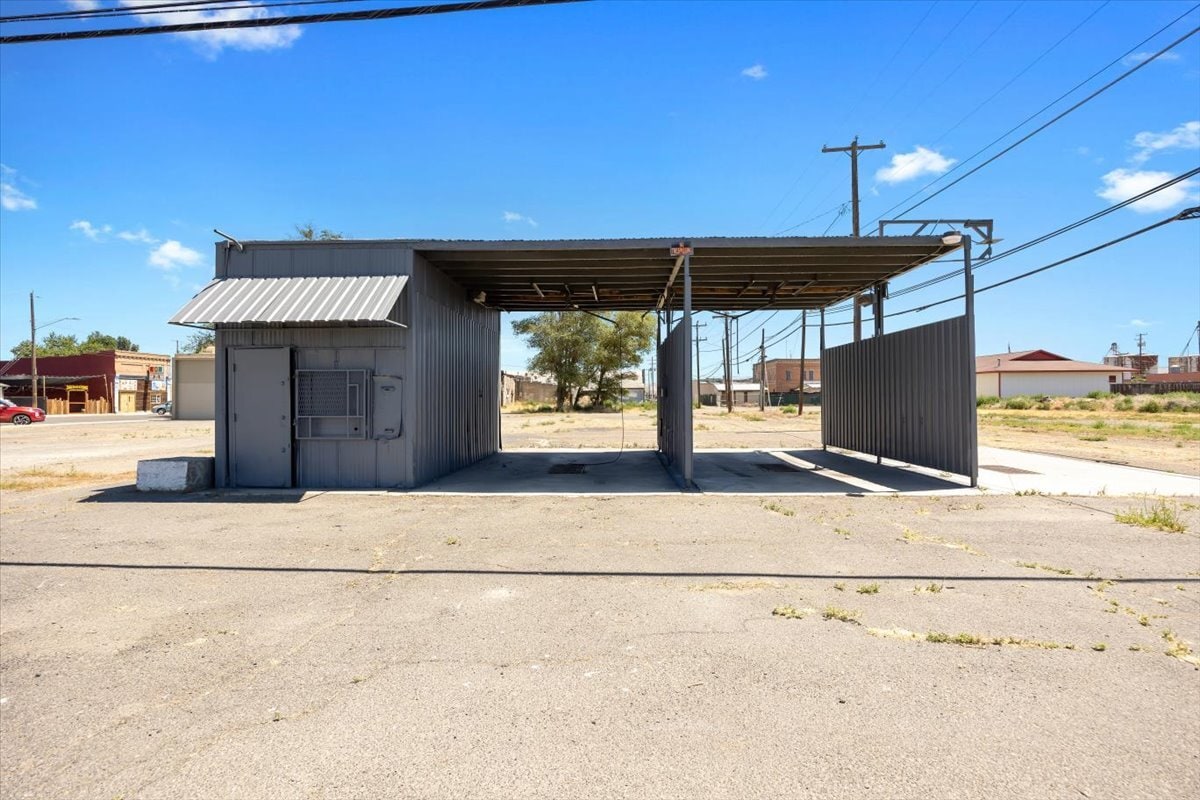 330 N 3rd St, Mabton, WA for sale Primary Photo- Image 1 of 16