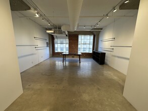 127 E 9th St, Los Angeles, CA à louer Photo intérieure- Image 2 de 10