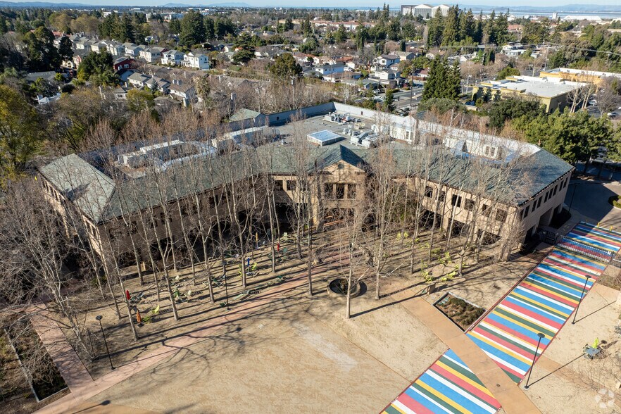 399 N Whisman Rd, Mountain View, CA à louer - Aérien - Image 2 de 11