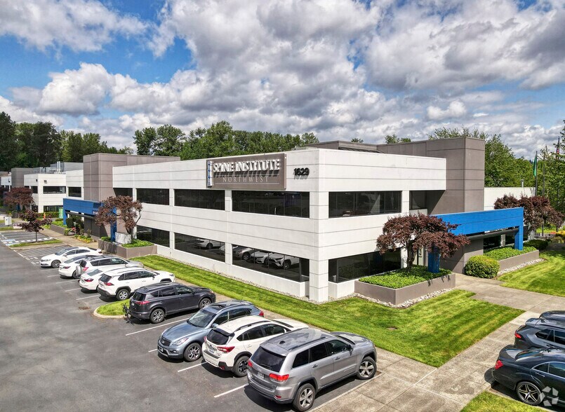 22125 17th Ave SE, Bothell, WA à louer - Photo du bâtiment - Image 2 de 11