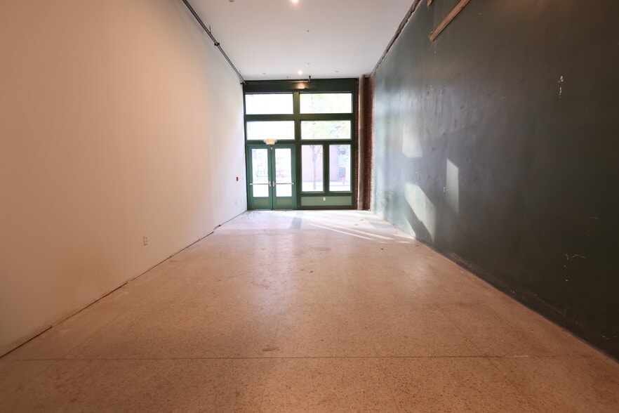 915 Liberty Ave, Pittsburgh, PA for lease - Interior Photo - Image 3 of 11