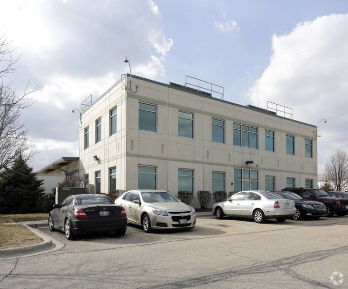 260 E Old Chicago Dr, Bolingbrook, IL for lease - Primary Photo - Image 1 of 5