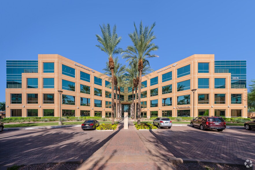 14636 N Scottsdale Rd, Scottsdale, AZ à louer - Photo du bâtiment - Image 1 de 6