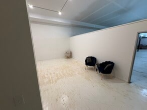 102 State St N, Waseca, MN for sale Interior Photo- Image 2 of 17