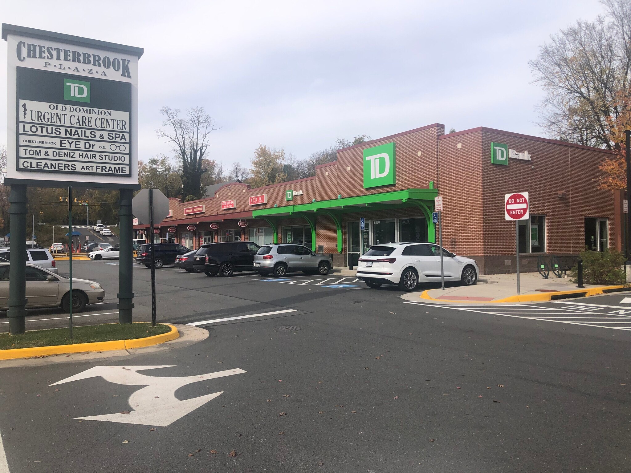 6260-6262 Old Dominion Dr, McLean, VA for lease Building Photo- Image 1 of 2