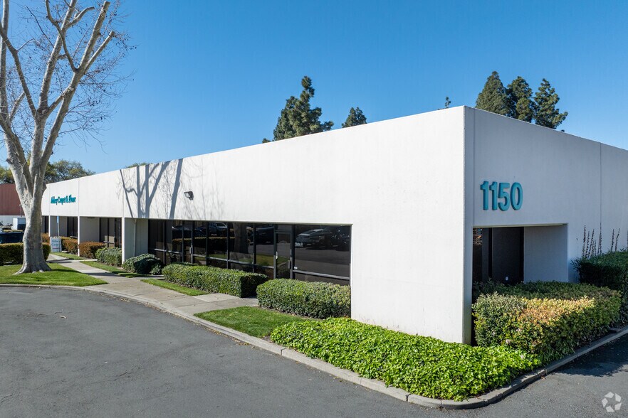 1170 Burnett Ave, Concord, CA à louer - Photo du bâtiment - Image 2 de 6