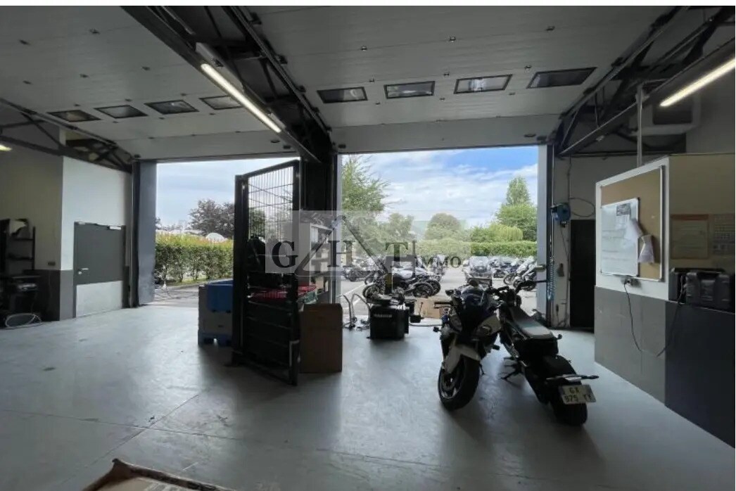 Industrial in Gennevilliers for lease Interior Photo- Image 1 of 6