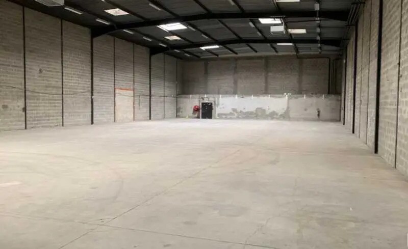 12 Avenue Arago, Morangis for lease Interior Photo- Image 1 of 4