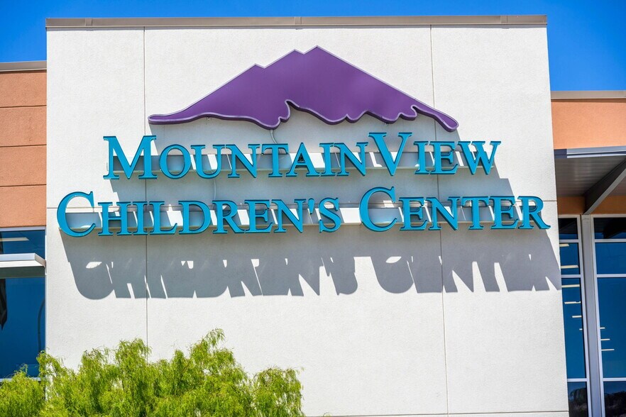 4401 E Lohman Ave, Las Cruces, NM à vendre - Photo du bâtiment - Image 2 de 39