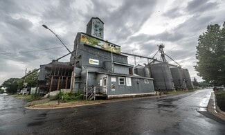 Plus de détails pour 420 2nd St, Farmington, MN - Flex à vendre