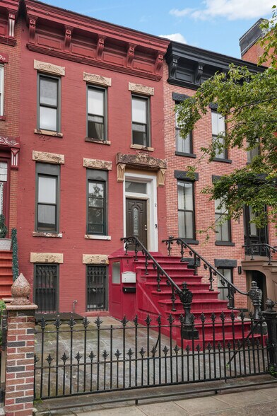 1002 Putnam Ave, Brooklyn, NY à vendre - Photo du bâtiment - Image 2 de 13