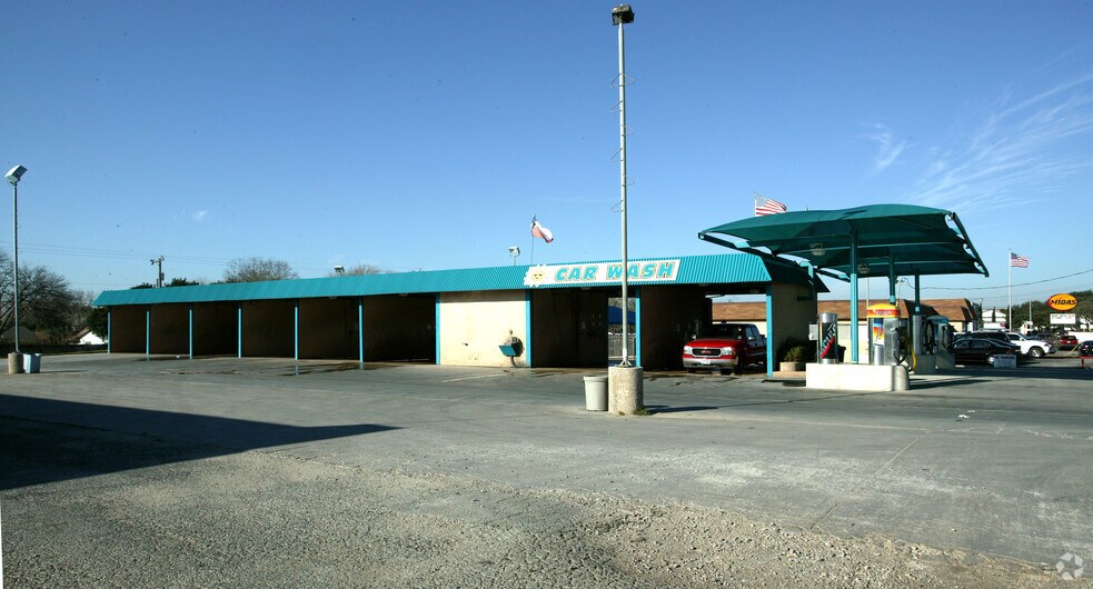 1925 Pat Booker Rd, Universal City, TX à vendre - Photo du bâtiment - Image 2 de 10