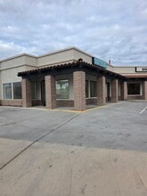 1660 Lakeside Dr, Bullhead City, AZ for lease Interior Photo- Image 2 of 5