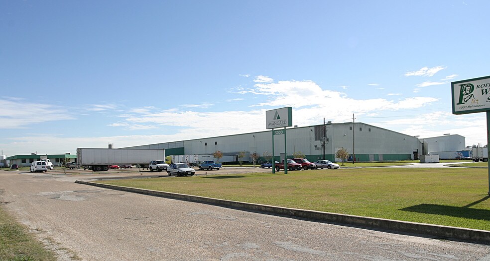 3000 Brittmoore Rd, Houston, TX à louer - Photo du bâtiment - Image 2 de 7