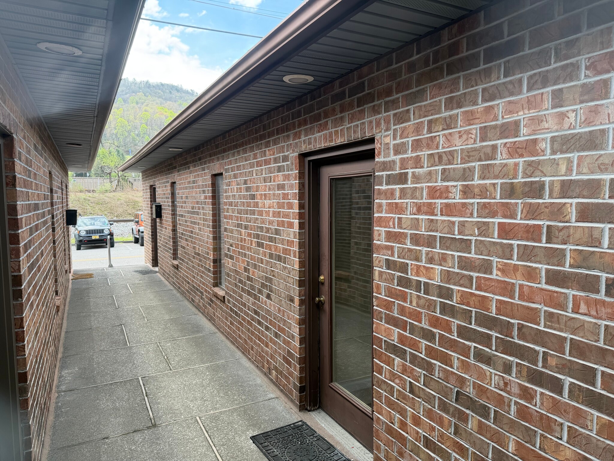 618 Market Pl SW, Norton, VA for lease Building Photo- Image 1 of 11