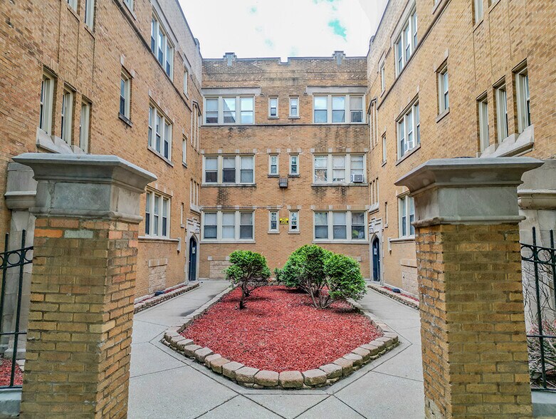6600 S Ingleside Ave, Chicago, IL à vendre - Photo du bâtiment - Image 3 de 6