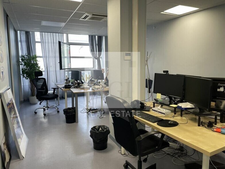 Bureau dans Grenoble à louer - Photo intérieure - Image 3 de 10