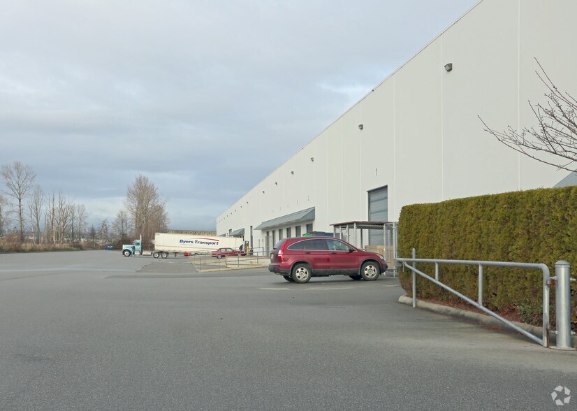 9969 River Way, Delta, BC à louer - Photo du bâtiment - Image 3 de 6