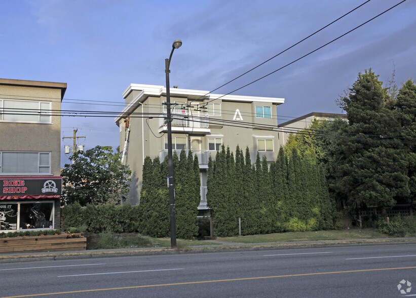 8732 Granville St, Vancouver, BC for sale - Primary Photo - Image 1 of 1
