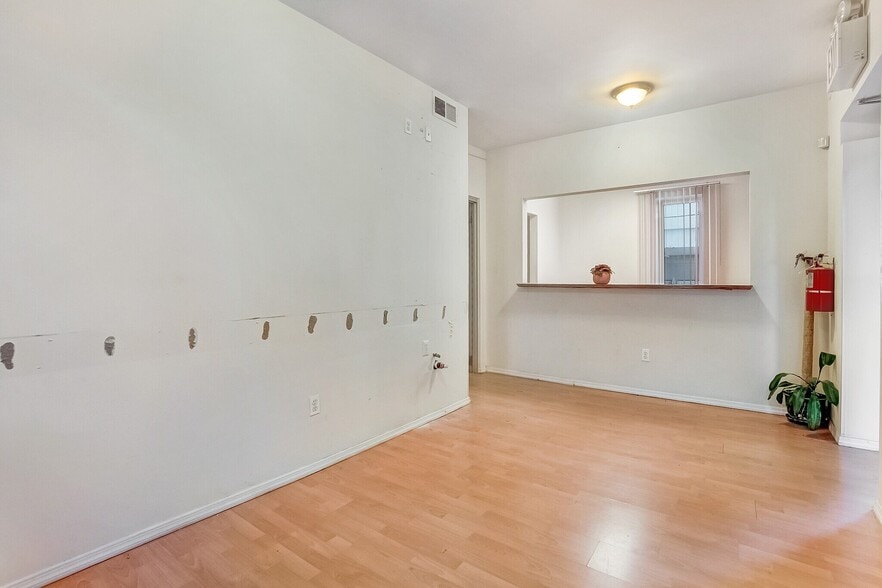 1835 E 14th St, Brooklyn, NY for lease - Building Photo - Image 3 of 7