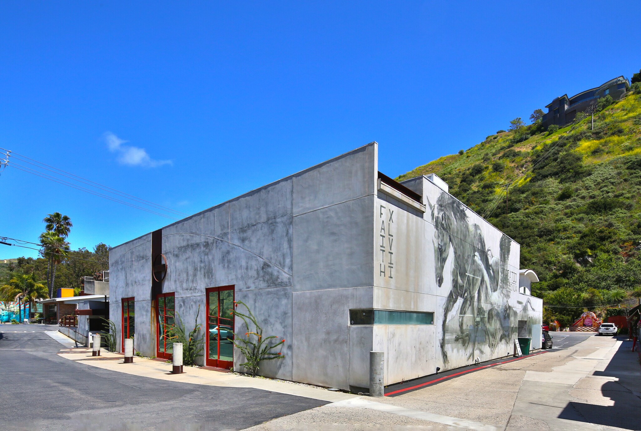 775-793 Laguna Canyon Rd, Laguna Beach, CA à louer Photo du bâtiment- Image 1 de 8