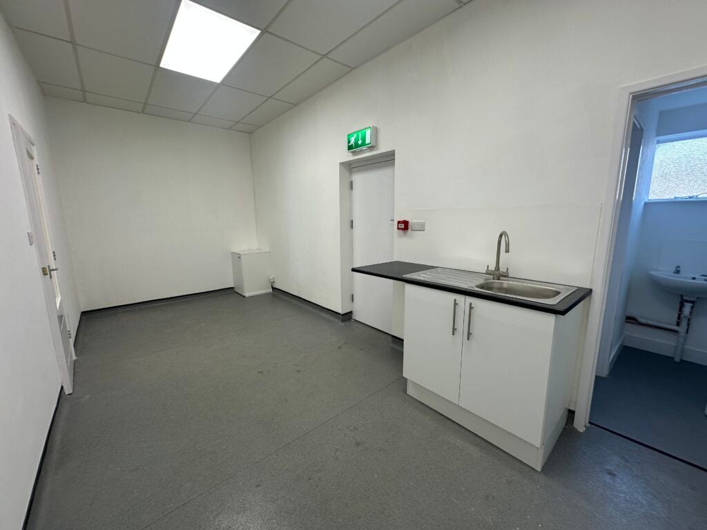 22-27A The Green, Fareham à louer Photo intérieure- Image 1 de 4