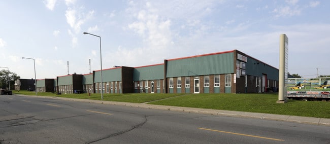 Plus de détails pour 610-638 Boul Guimond, Longueuil, QC - Industriel à louer