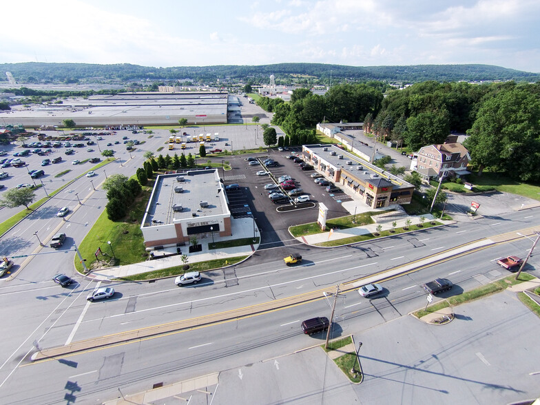 3013 E Market St, York, PA à vendre - Photo du bâtiment - Image 1 de 1