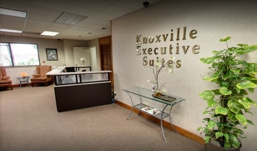 9111 Cross Park Dr, Knoxville, TN for lease Interior Photo- Image 2 of 8