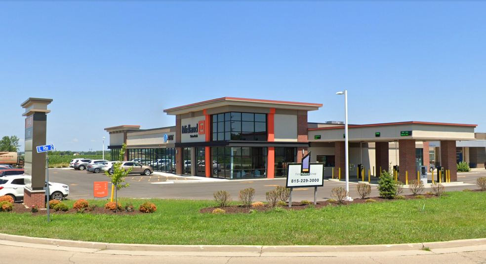 4406 E Lincolnway, Sterling, IL for lease - Building Photo - Image 1 of 3