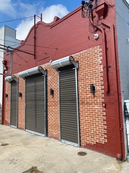 4321 S Claiborne Ave, New Orleans, LA for lease - Building Photo - Image 2 of 5