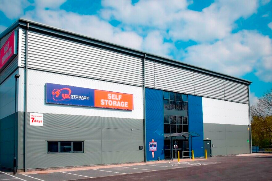 Armstrong Way, Yate à louer - Photo du bâtiment - Image 2 de 5