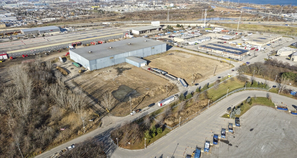 475 Kenora Av, Hamilton, ON à louer - Photo du bâtiment - Image 1 de 6