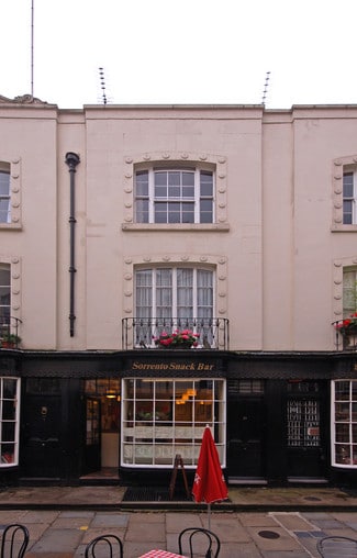 Plus de détails pour 8 Woburn Walk, Londres - Commerce de détail à louer