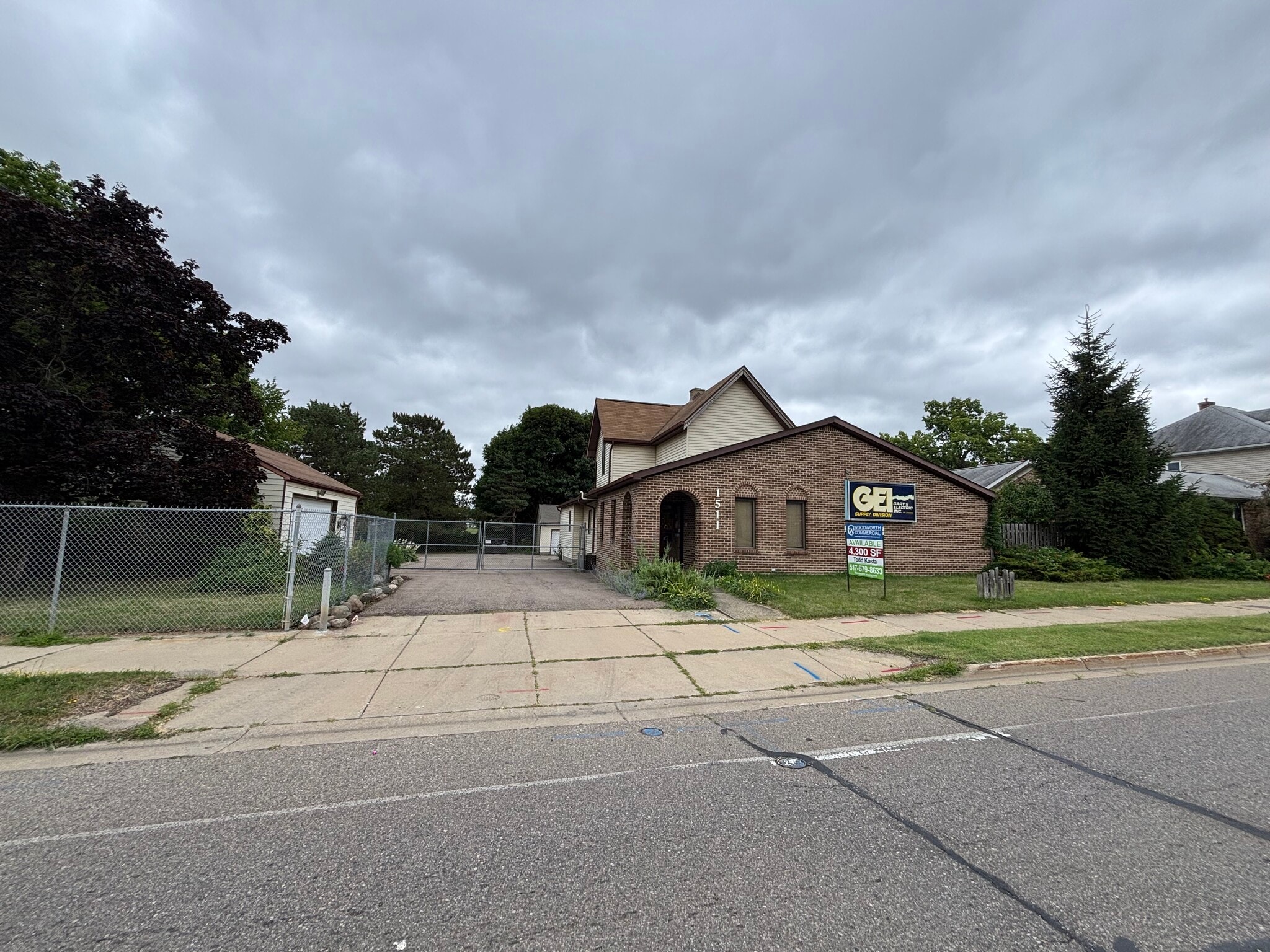 1511 S Washington Ave, Lansing, MI à vendre Photo du bâtiment- Image 1 de 5
