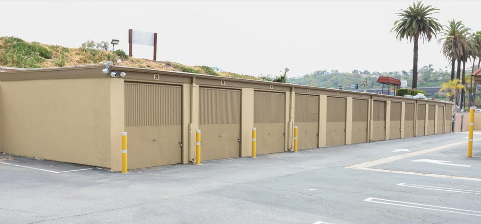 26022 Cape Dr, Laguna Niguel, CA à louer - Photo du bâtiment - Image 3 de 12