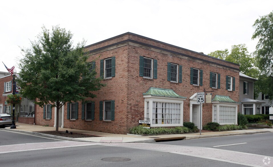 9113 Church St, Manassas, VA à louer - Photo du bâtiment - Image 2 de 5