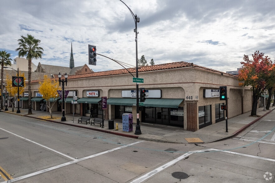 440-458 E Colorado Blvd, Pasadena, CA for lease - Primary Photo - Image 1 of 4