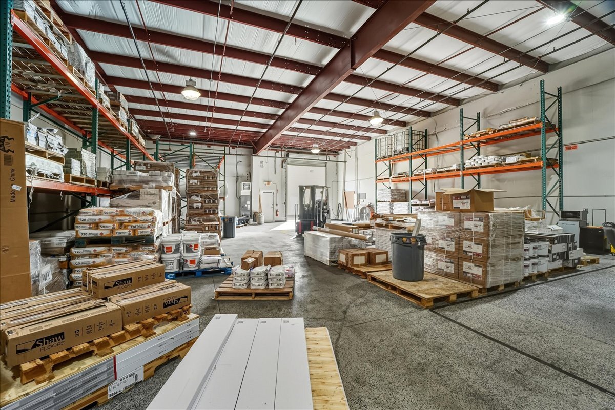 17000 Alico Commerce Ct, Fort Myers, FL 33967 - Unité 1 -  - Photo intérieure - Image 1 of 3