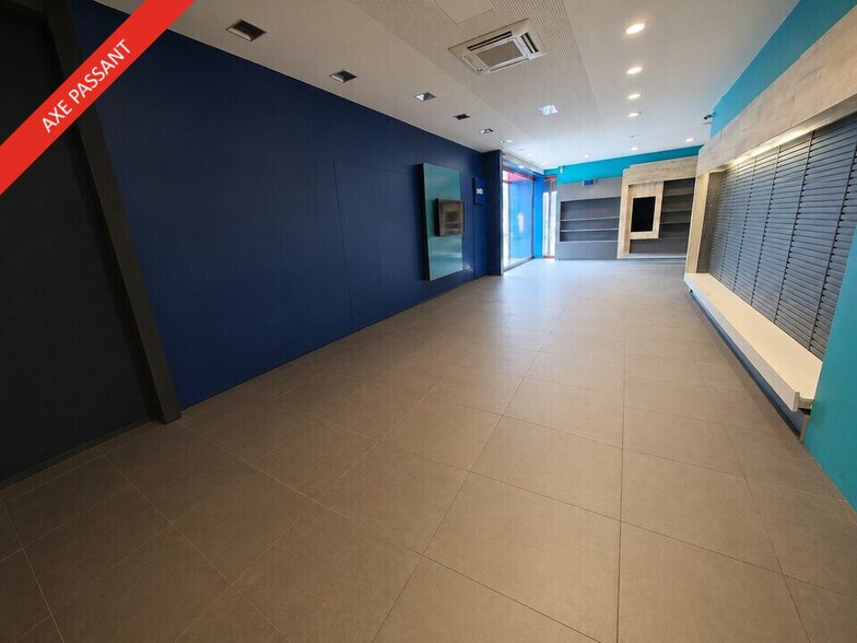 Retail in Marignane for lease - Interior Photo - Image 3 of 6