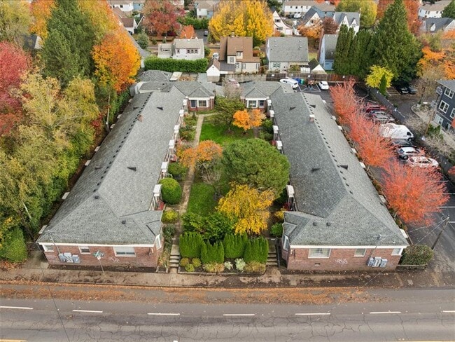 More details for 610 SE Cesar E Chavez Blvd, Portland, OR - Multifamily for Sale