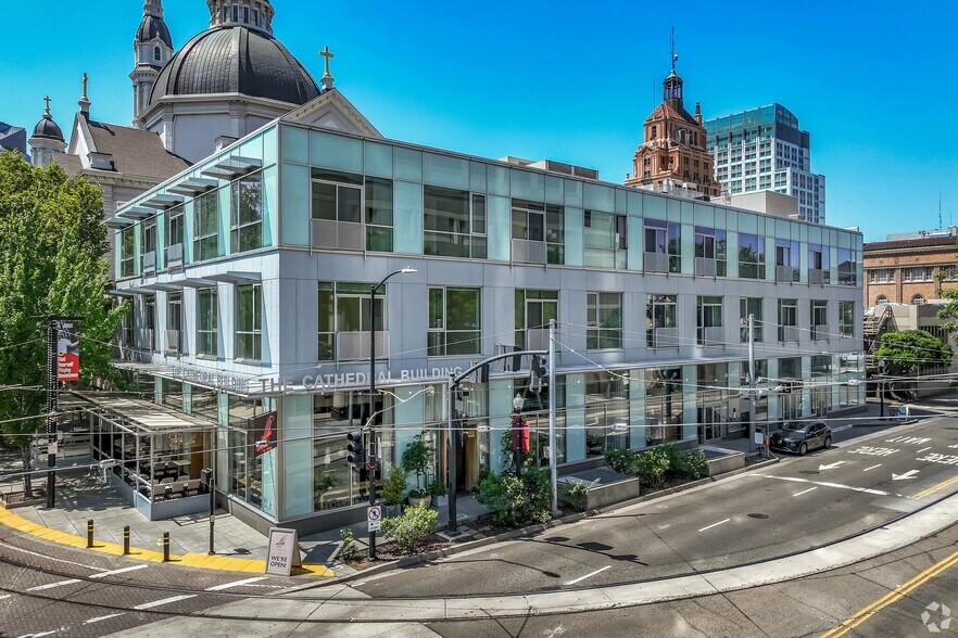 1020 12th St, Sacramento, CA à louer - Photo du bâtiment - Image 1 de 7