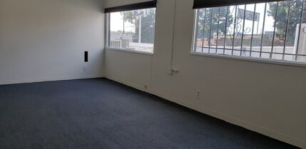 2927-2959 S Sepulveda Blvd, Los Angeles, CA à louer Photo intérieure- Image 1 de 8