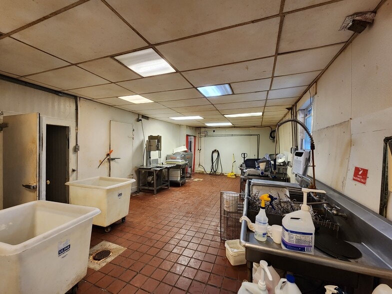 47 Burdick Rd, Lagrangeville, NY for sale - Interior Photo - Image 3 of 3